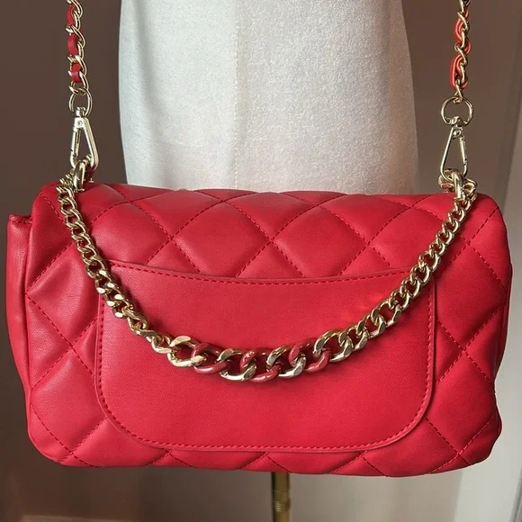 Badgley Mischka Red Quilted Shoulder Bag Clutch Gold Chain Studs Vegan Leather - Picture 5 of 10